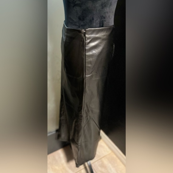 đź–¤SweatyRocks Elegant High Waist Knot Side Wrap PU Leather Midi Skirtđź–¤SZ Mđź–¤NWOT - Picture 8 of 15